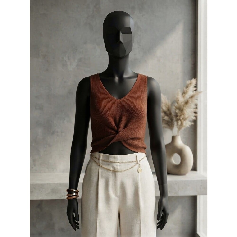 Moon & Madison Rust Brown/Orange Knit Crop Tank Top Twist Front M Sleeveless⁠
